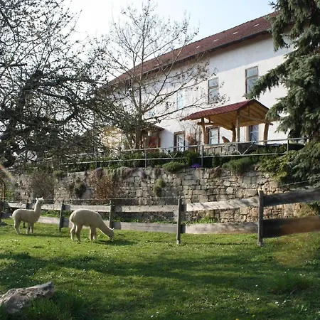 Urlaub Auf Dem Bauernhof, Mit Schlossblick 